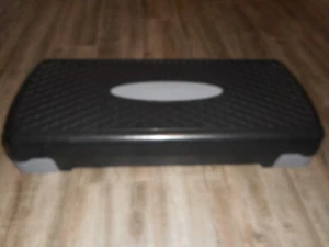Golds Gym 26X10 Step-Up Deck Platform Riser Aerobic Excerciser Training - Picture 1 of 4