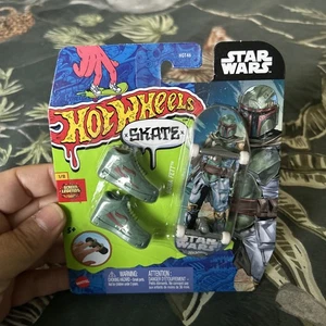 Hot Wheels Skate Screen Legends  Boba Fett Action Figure Toy Kids Mandalorian  - Picture 1 of 4