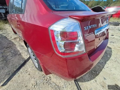 Задний фонарь на четверть установлен без учета Sr подходит для 10–12 SENTRA 2710947 - Изображение 1 из 3