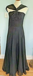 Impresionante Vestido de Baile Fluido Vintage Negro de Gasa Talla M tiene imperfecciones - Imagen 1 de 12