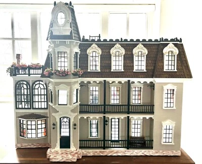 Casa de muñecas 1:12 diseñada a medida, alta calidad, madera maciza, cableada, eléctrica  Foto 1 de 4