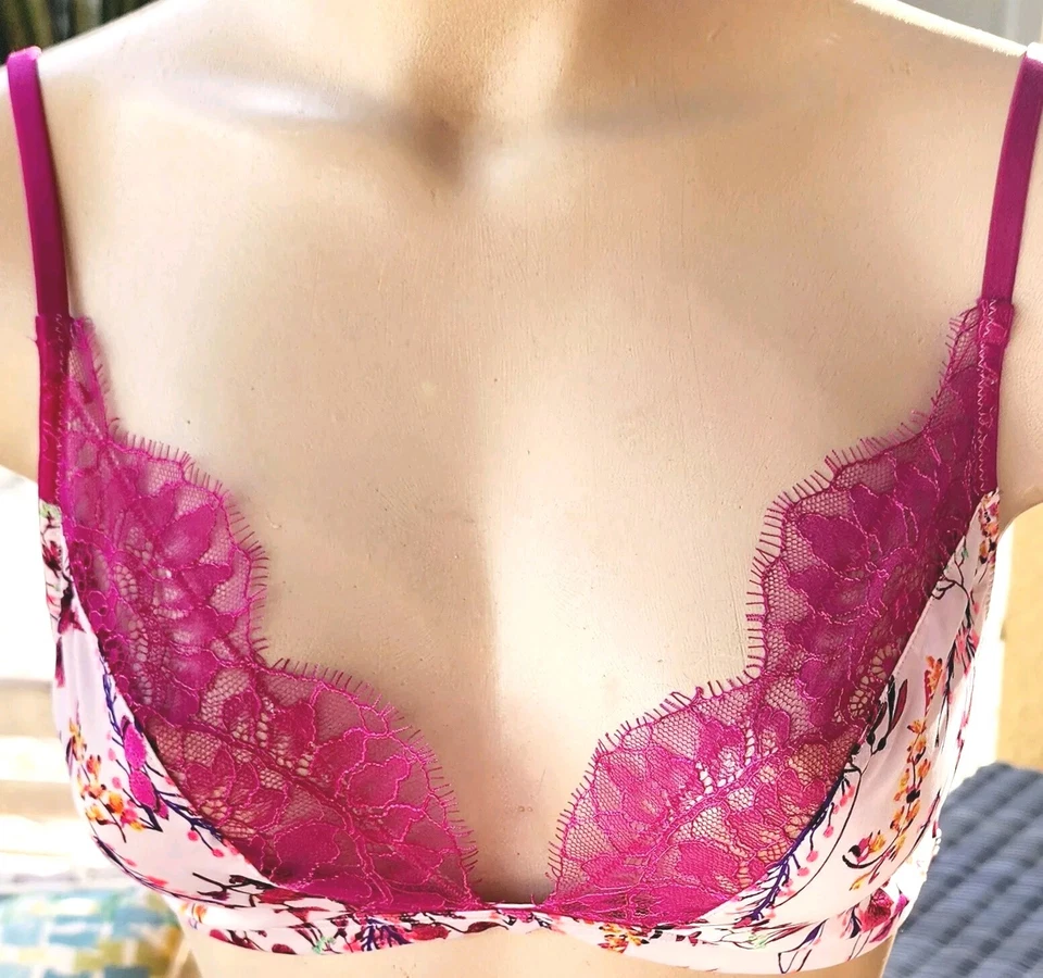 Bralette Victoria Secret Raro Vintage M 💕 Satén Floral Rosa Cierre Trasero  Foto 1 de 3