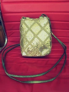 Pailletten-Beuteltasche goldfarben, Taschenboden und Taschengriffe aus Leder - Bild 1 von 5
