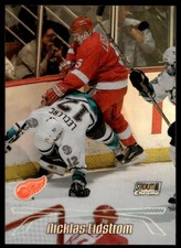 2000-01 TOPPS STADIUM CLUB  CHROME REFRACTOR NICKLAS LINDSTROM