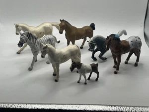 Mixed Lot Of 7 Plastic Horses Funrise Etc Vintage - Picture 1 of 12