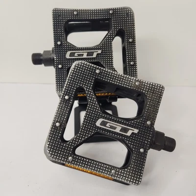 Pedales de plataforma GT Racing Bmx estilo libre ablandadores 9/16 - sobrevivientes de secundaria Foto 1 de 4