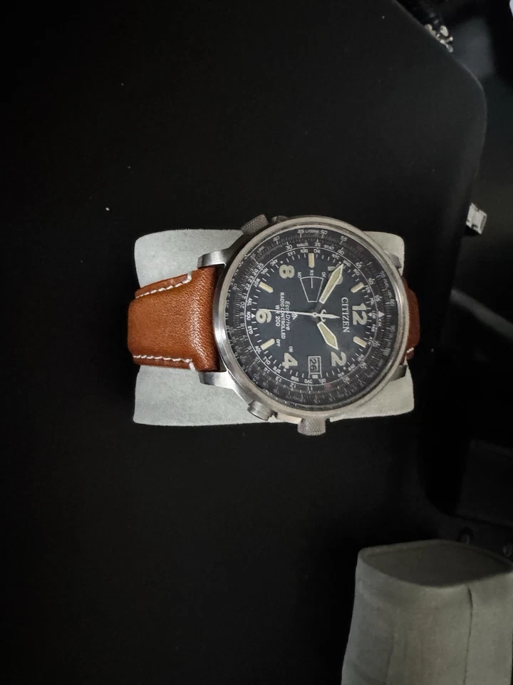 Reloj Citizen Air Skyhawk Promaster esfera azul zafiro cuero CB0241-00L Foto 1 de 2