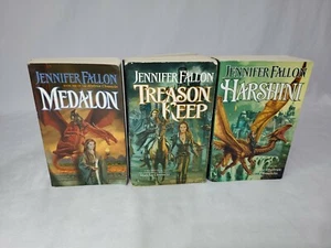 The Hythrun Chronicles - Demon Child Trilogy by Jennifer Fallon - Imagen 1 de 4