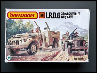 Matchbox L.R.D.G. 30cwt Chevrolet and Willy's Jeep 1:76 Model Kit - Image 1 of 4