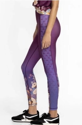 $175 JOHNNY WAS( XS) BEE ACTIVE Phoenix Leggings with Pockets - Image 1 of 4