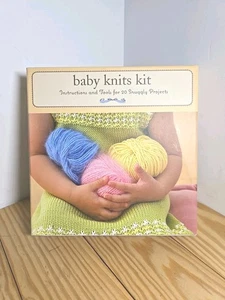 Baby Strickset Anleitung Strickwerkzeuge 20 Kuschelprojekte von Sara Lucas (SC - Bild 1 von 7