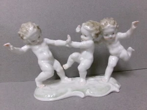 HUTSCHENREUTHER 3 Dancing Children/Putti Porcelain Figurine Signed K Tutter 8" - Picture 1 of 14