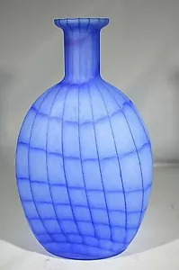 Decorative Blue Glass Vase / Bottle Made in Italy Web pattern Italian 11" - Picture 1 of 9