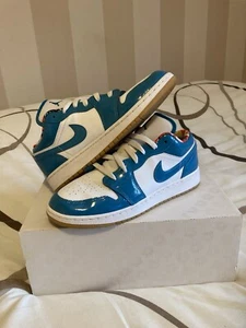 UK 6 Nike Air Jordan 1 Low Barcelona Cyber Teal & White Superb DM0589-400 - Picture 1 of 14