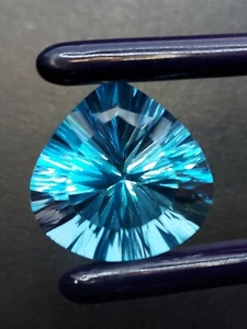 X Large laser cut blue topaz gemstone - faceted natural Topaz 27.10 CTS - Picture 1 of 10