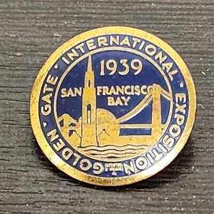 Vintage 1939 Golden Gate International Exposition Souvenir Pin - Picture 1 of 3