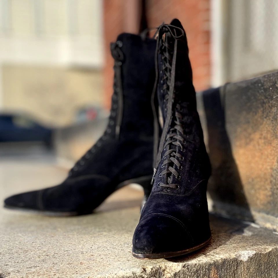 Botas de abuela antiguas victorianas vintage de cuero gamuza negro con cordones talla 9 Foto 1 de 4