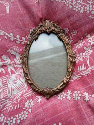 LOVELY ! FRENCH ANTIQUE SMALL BRONZE / BRASS PICTURE FRAME - Image 1 of 4