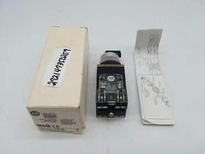 Allen Bradley 800MR-JH5UB Small Round Selector Switch - Picture 1 of 6