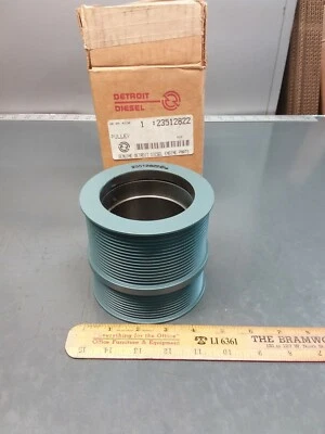 Polea loca Serpentine 23512822 Detroit Diesel genuina nueva de stock. 10 ranuras/16 ranuras Foto 1 de 4