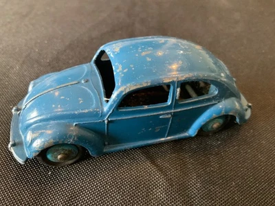 Volkswagen Beetle Dinky Toys 181 en raro azul oscuro Foto 1 de 4