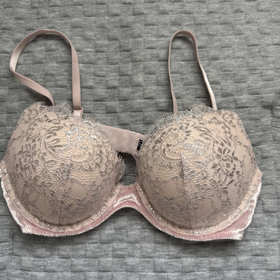 Victoria’s Secret Very Sexy Push-Up Bra 36B - Image 1 of 1