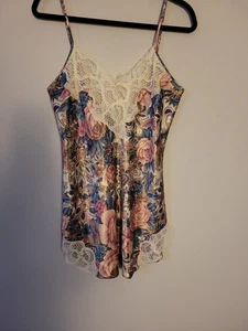 Camisón de satén floral Victoria's Secret de colección talla M - Imagen 1 de 8