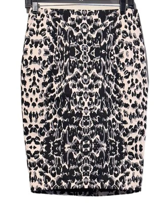 Falda lápiz recta Mossimo (T) Rorschach para mujer 6 negra leopardo elástica usada en excelente estado Foto 1 de 3