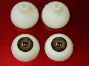 Realistische Acrylaugen für Halloween REQUISITEN, MASKEN, PUPPEN (hellbraun 26 mm) - Bild 1 von 1