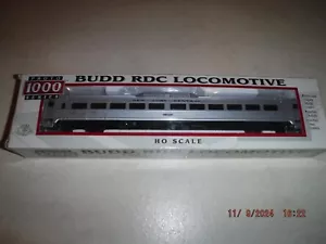 LIFE LIKE PROTO 1000 HO NEW YORK CENTRAL BUDD RDC LOCOMOTIVE #M-452 - NEW! - Picture 1 of 8