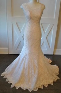 MADISON JAMES BRIDAL Elegant Pink Ivory Lace Low Back Wedding Dress 6 NEW - Picture 1 of 7