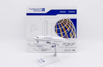 JC Wings XX20504 Continental Airlines Boeing 737-200 N10248 Diecast 1/200 Model - Image 1 of 4