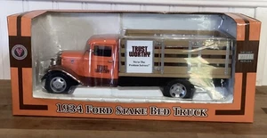 Crown Premiums: 1934 Ford Stake Bed Truck: Trustworthy: Maßstab 1:24: OVP - Bild 1 von 8
