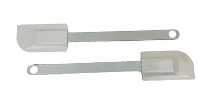 2~ Pampered Chef Classic Scraper #1650 New 11 Inches Spatula Silicone Head EUC - Image 1 of 4