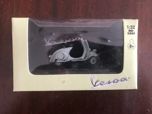 Piaggio Vespa 98 (1946) Scooter, Motorcycle - NewRay 1:32, Boxed (damaged) - Picture 1 of 5