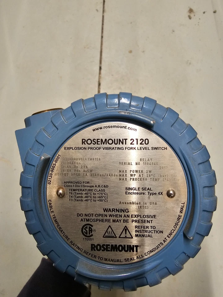 Rosemount 2120D1DV1E5YE0180 Vibrating Level Switch 20-264v-ac GREAT DEAL!! - Image 1 of 3