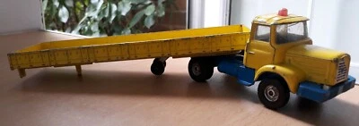 CORGI MAJOR ARTICULATED TRAILER & BERLIET CAB (MADE IN GT BRITAIN)  - Image 1 of 4