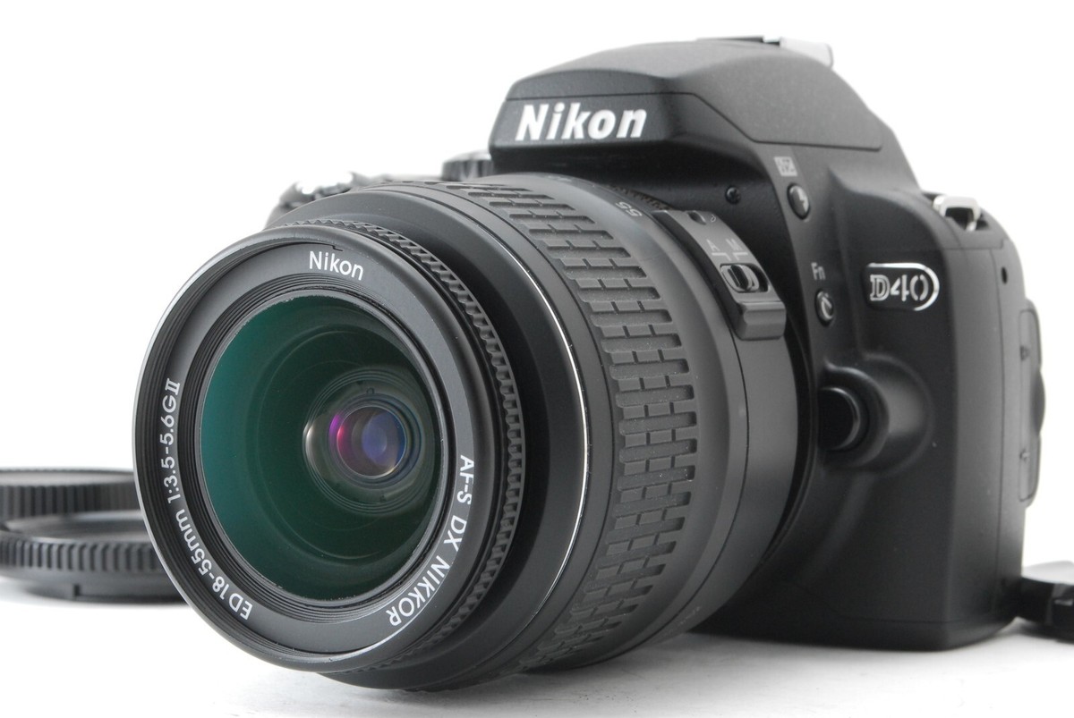 MINT 】Nikon D40 DSLR + Nikkor AF-S DX 18-55mm F3.5-5.6 GII