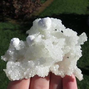 Minerali *** CRISTALLI GLOBULARI di OKENITE su PREHNITE India - Imagen 1 de 2