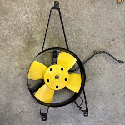 Ventilador de refrigeração do radiador Fiat 124 Spider 2000 1800 testado em bom estado fora de 1980 - Imagem 1 de 4