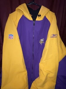 VINTAGE "MINNESOTA VIKINGS" NFL TEAM REEBOK REVERSIBLE JACKET SZ. XL Winter Coat - Picture 1 of 9