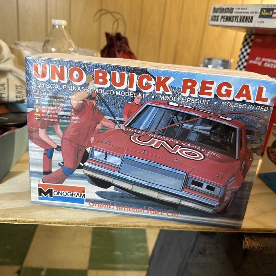 Monogram Uno Buick Regal grand national race car plastic model kit - Image 1 of 1