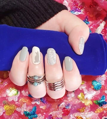 Color Nail Polish Strips, 22ct.  Am02.  Read Description Below - Image 1 of 2