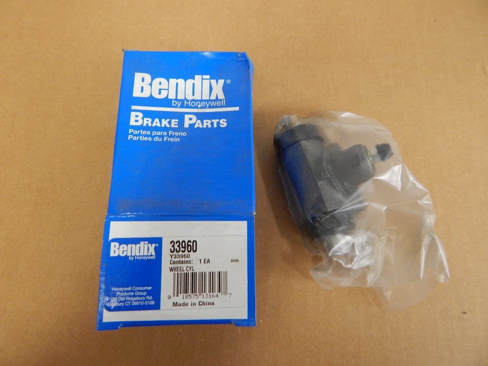Drum Brake Wheel Cylinder Coupe Rear Left/Right Bendix 33960 Y33960 - Image 1 of 1