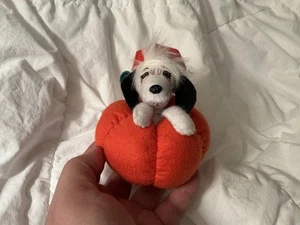 Annalee White Puppy In Fall Pumpkin Halloween 6” Plush Figurine Doll Vtg 2012 - Picture 1 of 9