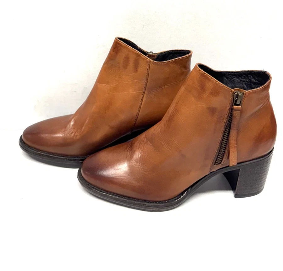 MIZ MOOZ BUTTER LEATHER  BOOTIE SIDE ZIP   BRANDY  37EU / 7US NEW # Z-40 - Image 1 of 4