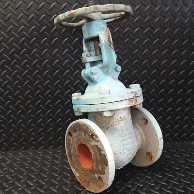 Walworth - V-8052-A - Vintage 2" Manual Cast Iron Gate Valve - Image 1 of 4