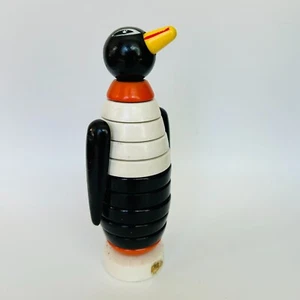 Anillo apilable de madera Brio Suecia juguete pingüino 6" - Imagen 1 de 9