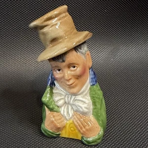 Figura de porcelana Dickens House Museum Candle Snuffer Artful Dodger - Imagen 1 de 6