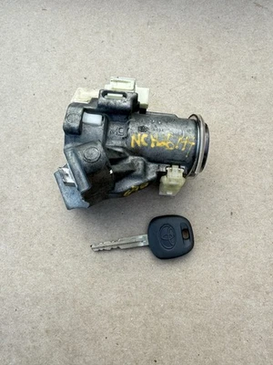 Toyota Camry 2015-2017 interruptor de encendido bloqueo con llave e inmovilizador OEM 89782-0E010 Foto 1 de 4